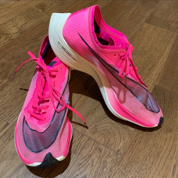 nike zoomx vaporfly next pink